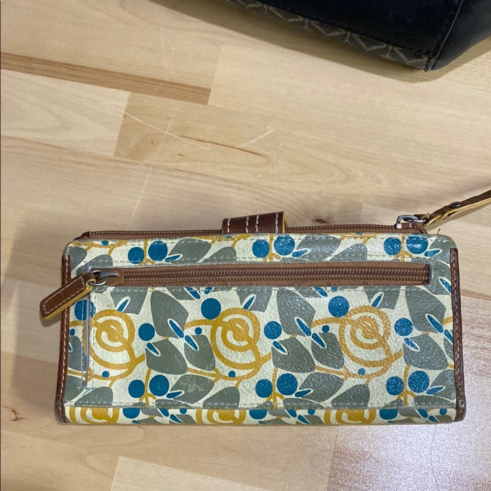 Fossil tote bag, wallet & makeup bag - Picture 6 of 6